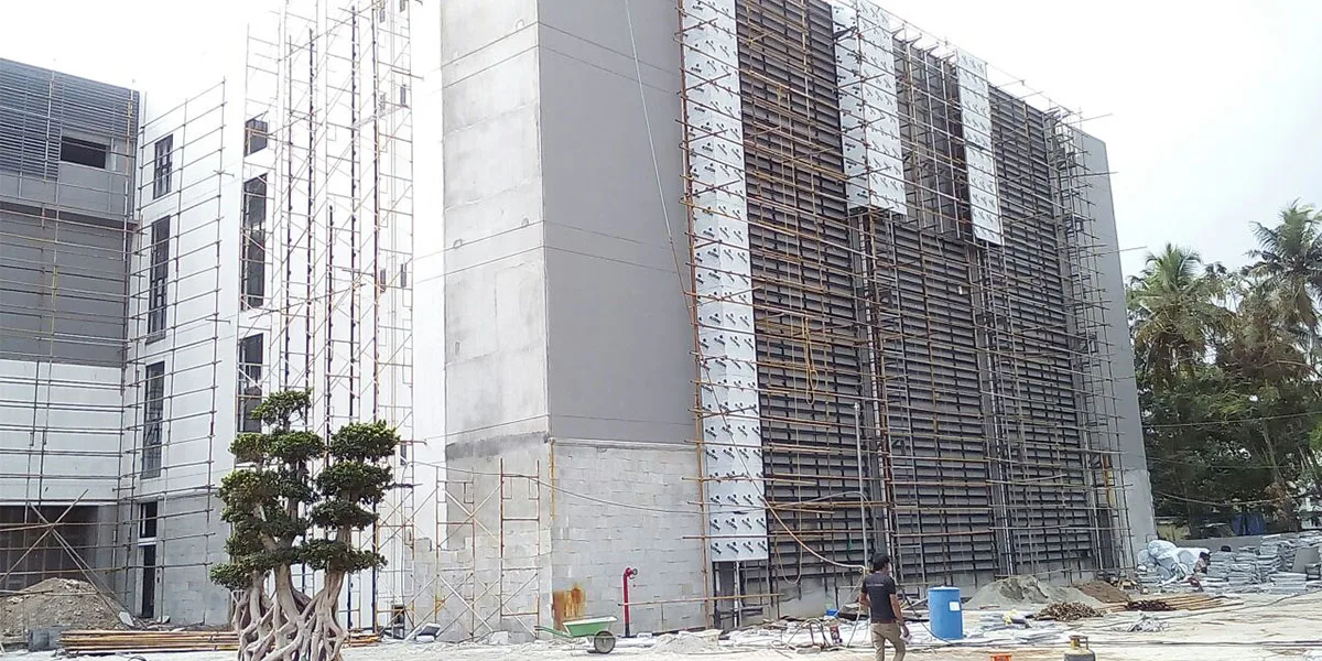 Montage von Aluminium-Verbundplatten